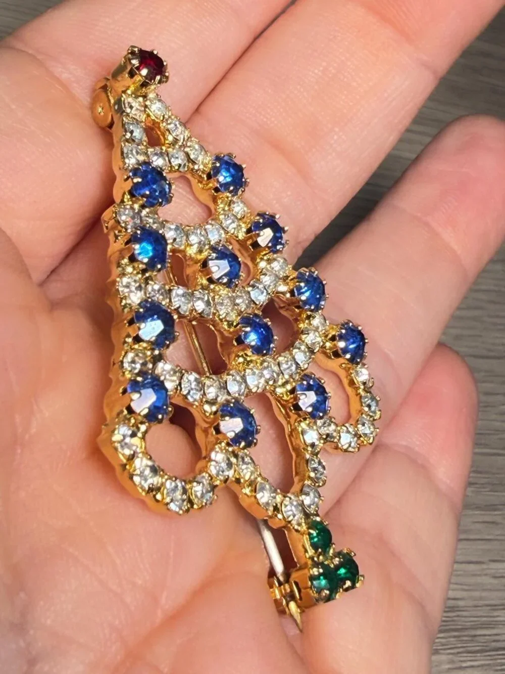 Vintage Christmas Tree Brooch Rhinestone Openwork Gold Tone 3”